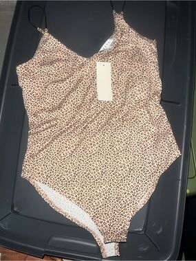 Leopard Print One-Piece bodysuit - tan /Black